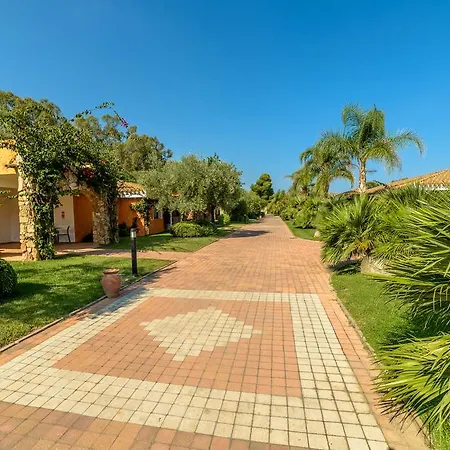 Garden Semesteranläggning (resort) Castiadas