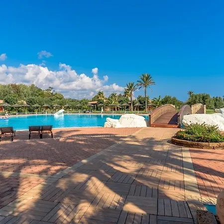 Garden Resort 4*